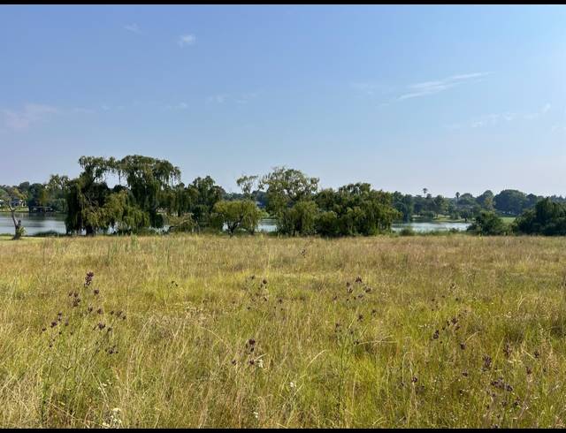 108,000M² VACANT LAND FOR SALE IN WONDERWATER